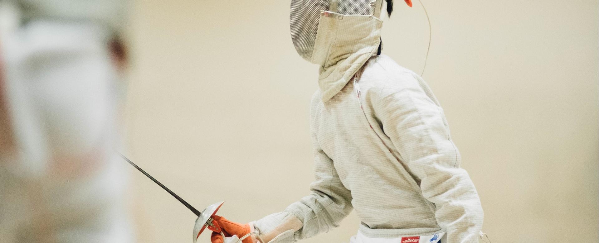 Fechtausrüstungsgeschäft -Fechtausrüstungsgeschäft people 2588748 1920